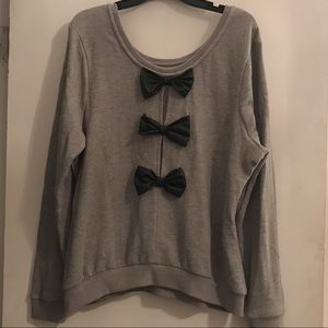 Forever 21+ gray sweatshirt